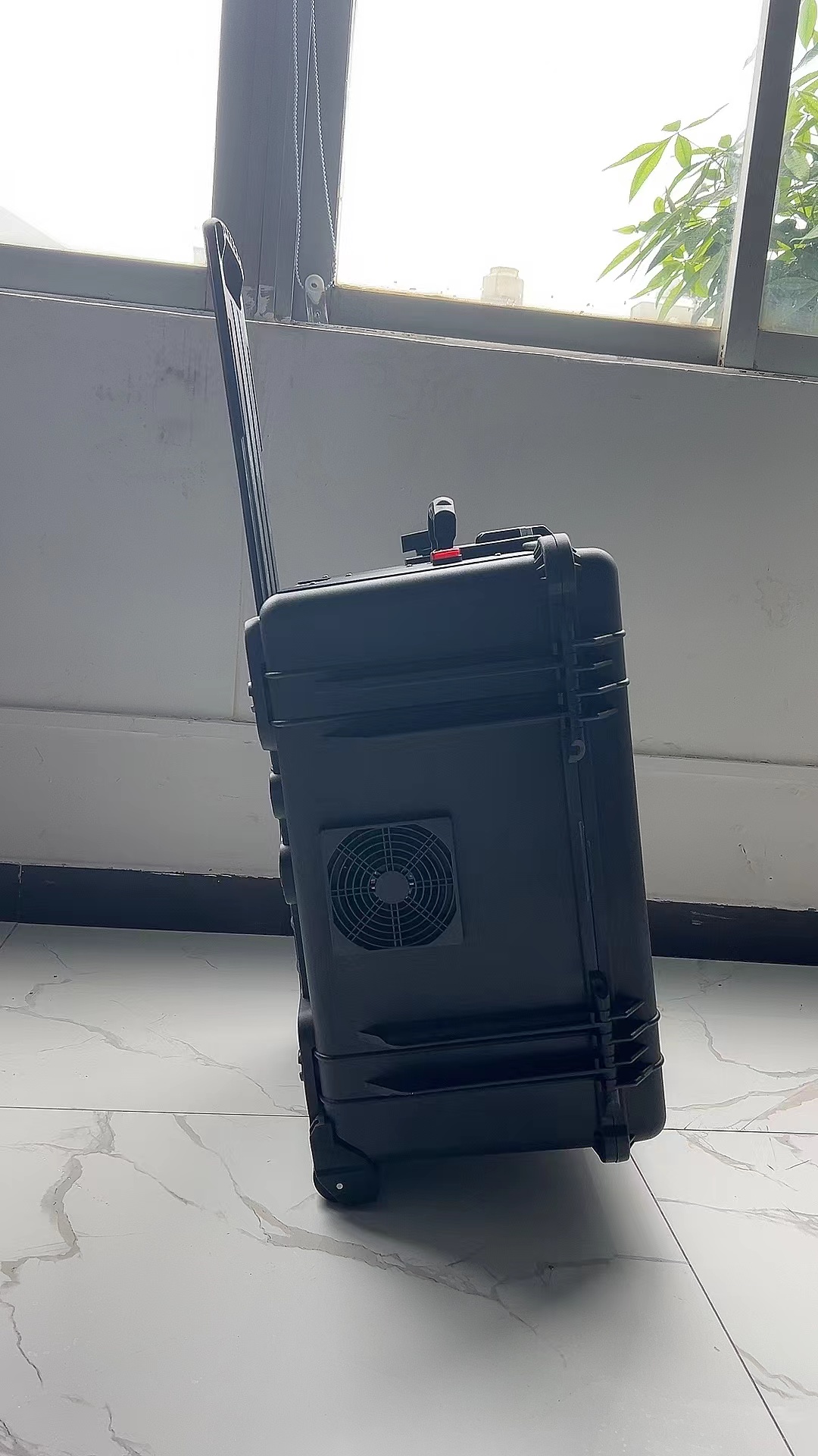 翔安手拉箱型移动通信干扰器